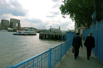 Camino junto al Támesis, Londres