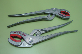 Pinza para apretar conectores