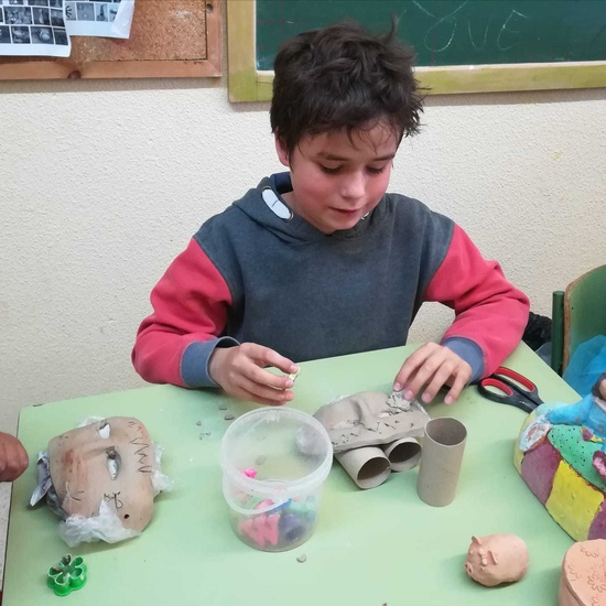 2018_02_28_Sexto A realiza máscaras de Carnaval 6