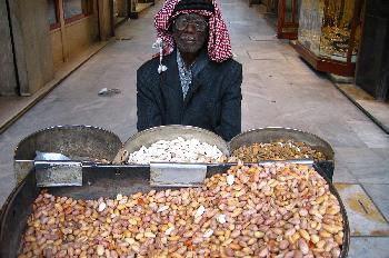 Vendedor callejero de frutos secos