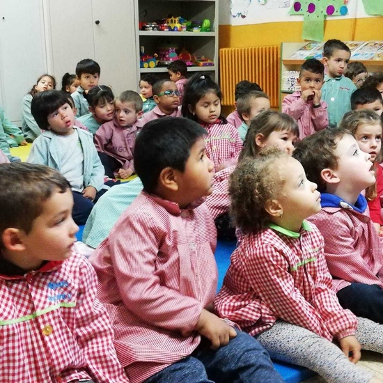 CUENTACUENTOS INFANTIL. día del libro 18-19 4