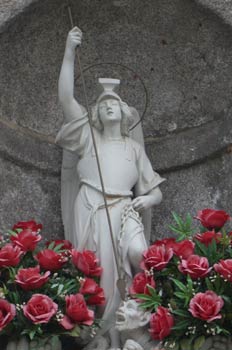 Imagen de San Miguel Arcángel en la Fuente de los Caños, Guadarr