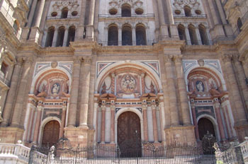 Fachada principal de la Catedral de Málaga, Andalucía