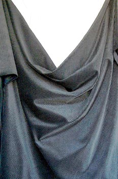 Pana ancha de poliester drapeada