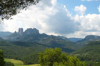 Paisaje con vista de las Rocas de Benet, Horta de Sant Joan, Tar