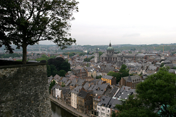 Ciudadela y al fondo la Catedral, Namur, Bélgica