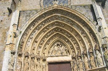 Fachada de la Catedral de Castelló d´Empuries, Gerona