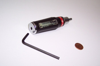 Destornillador autoajustable con escala exterior