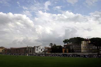 Oeste de la Plaza de los Milagros, Pisa