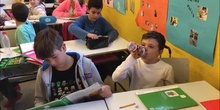 6º se apunta al Mannequin Challenge