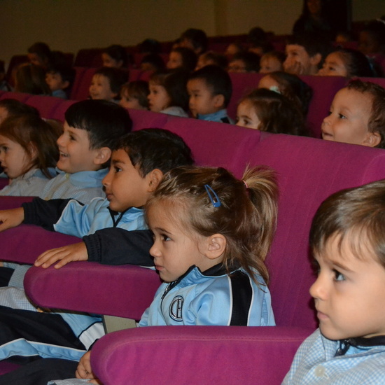 TEATRO LA CHARLOJA. “KAMELOT” 44