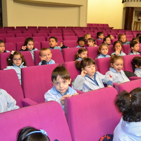 TEATRO LA CHARLOJA. “KAMELOT” 6