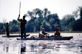 Contraluz en laguna, Botswana