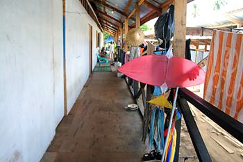 Barracones campo de refugiados de Melaboh, Sumatra, Indonesia