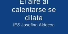 al calentarse, el aires se dilata