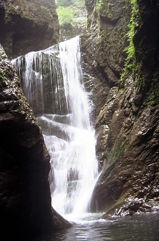 Salto de agua en el Barranco de Olhadubie