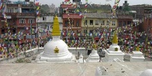 Stupas pequeñas de Bodhnath, Katmandú, Nepal