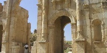 Arco de Adriano, Jarash, Jordania
