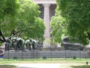 Monumento El Canto al Trabajo, Bueno Aires, Argentina