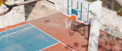 DEBATE MÁS O MENOS TIEMPO DE PATIO