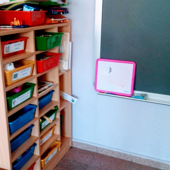 AULA GLOBOS - CEIP VÍCTOR PRADERA 9