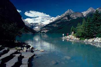 Río en las Montañas Rocosas, Canadá
