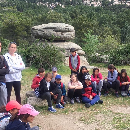 NIÑAS/OS DE 5º NATURALEZA VIVA EN LA PEDRIZA. HOSTOS POR EL PLANETA 6