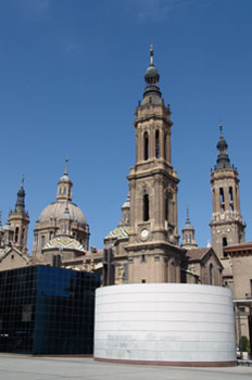 Exterior, Basílica del Pilar