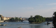 Puente de las Legiones e Isla de Kampa