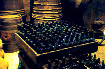 “Ciento” (Caja para cien botellas de sidra), Museo d