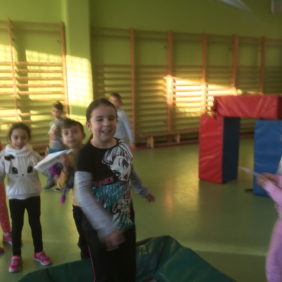 Jugando con aviones y pelotas 1