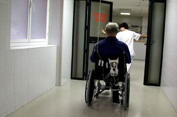 Paciente en silla de ruedas