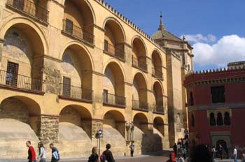 Muro sur de la Mezquita-Catedral, Córdoba, Andalucía