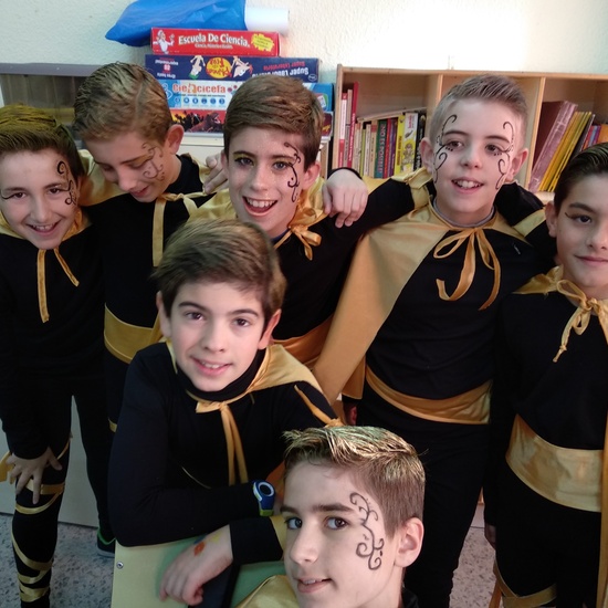 Instantes previos a la actuación de carnaval 7