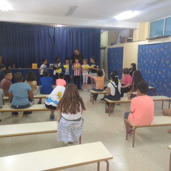 Día del libro con escritores imágenes 6