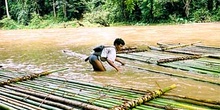 Construcción de balsas de bambú, Tailandia