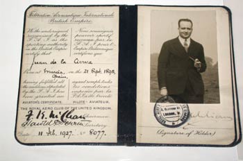 Carné de la Federación Aeronaútica Internacional de Juan de la C
