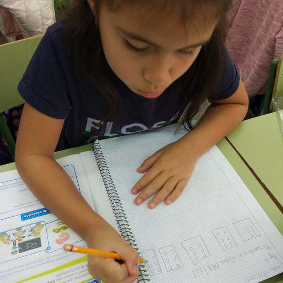 Aprendemos nuestro nombre en Braille 7