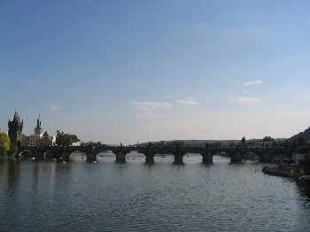 Puente de Carlos sobre el Moldava