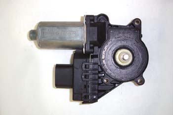 Elevalunas electrónico. Conjunto motor y electrónica