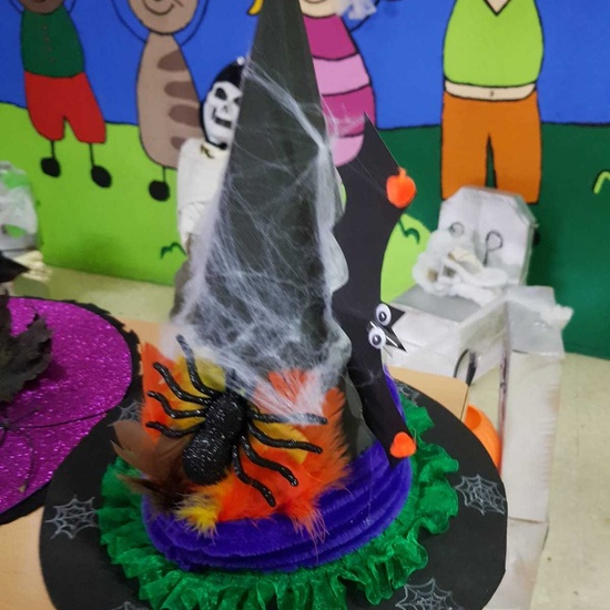 Curso decoración sombreros de bruja 9
