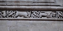 Catedral de Huesca. Cenefa con adornos de animales