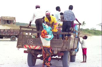 Transporte de personas en camioneta, Nacala, Mozambique