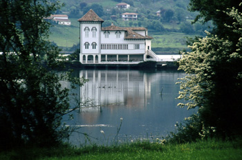 Pleamar en el molino de marea de la ría de Villaviciosa, Princip