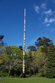 Totem más alto del mundo, Victoria