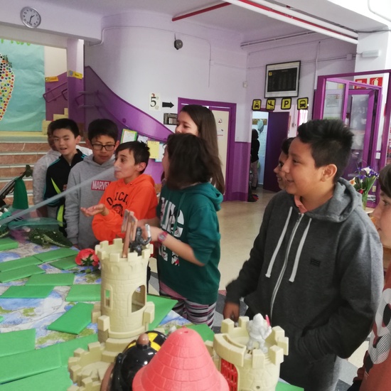 Mercadillo de Libros, premiados, y exposición de trabajos. Día del Libro curso 18-19 30