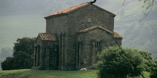 Vista general desde el ábside de la fachada de la iglesia de San
