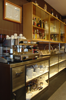 Vista general del taller de restaurante y bar