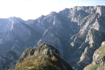 Vista parcial de los Picos de Europa