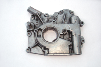 Bomba de aceite de engranajes internos. Carcasa exterior